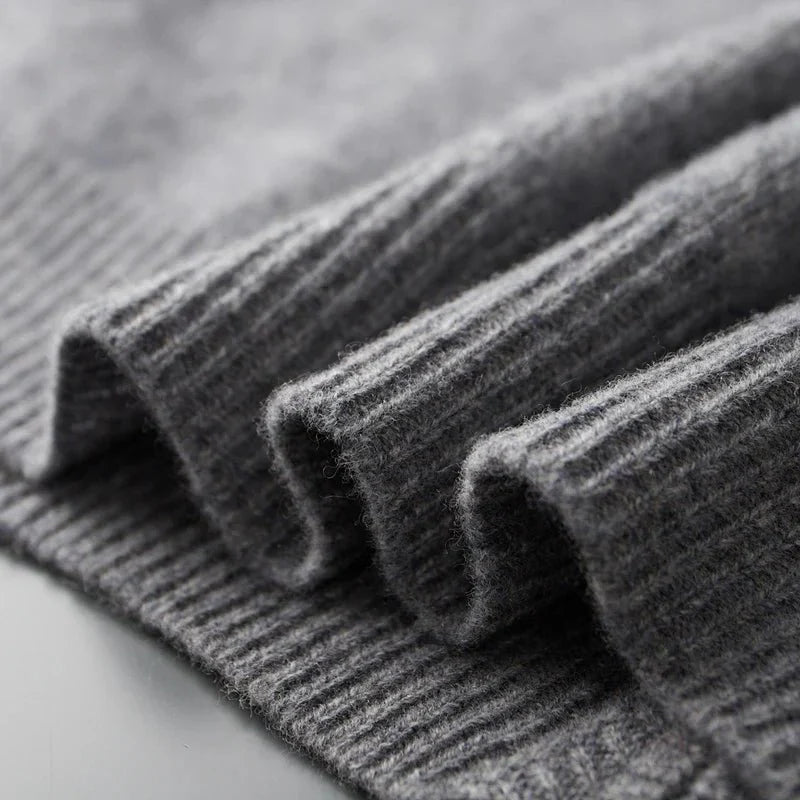 Kaito Ultra-Soft and Elegant Cashmere Zip Jacket